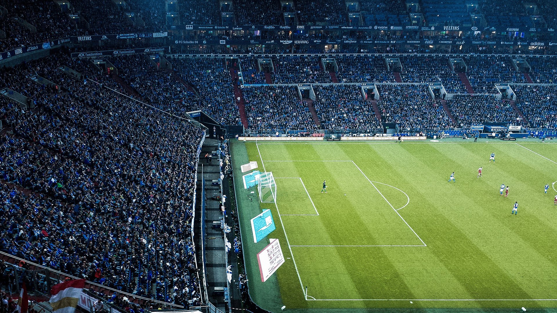 马赛的一己之力与英格兰的均衡群殴，奥斯梅恩闪耀，却难敌精密战术机器