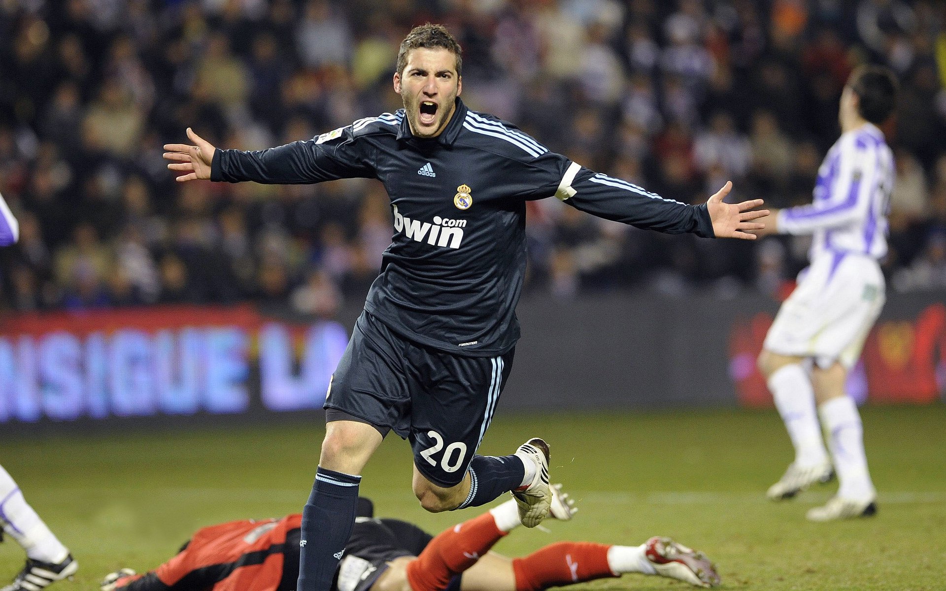 末节封神！李刚仁欧冠半决赛独揽乾坤，巴黎圣日耳曼逆天改命之夜